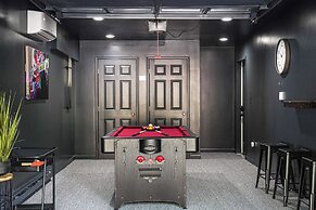 Private Hot Tub: Tree-lined Poconos Home!