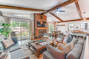 Private Hot Tub: Tree-lined Poconos Home!