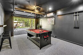 Private Hot Tub: Tree-lined Poconos Home!