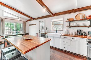 Private Hot Tub: Tree-lined Poconos Home!