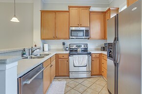 Greensboro Townhome w/ Fire Pit < 1 Mi to Downtown