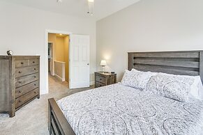 Greensboro Townhome w/ Fire Pit < 1 Mi to Downtown