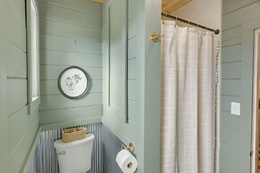 Stunning Red Lodge House w/ Hot Tub: Walk to Town