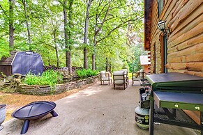 Lovely Gilbertsville Cabin w/ Patio, 4 Mi to Water