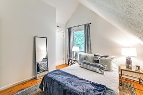 Lovely Gilbertsville Cabin w/ Patio, 4 Mi to Water