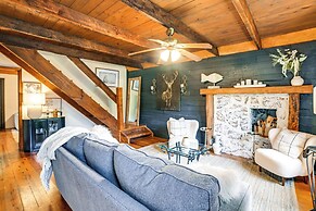 Lovely Gilbertsville Cabin w/ Patio, 4 Mi to Water
