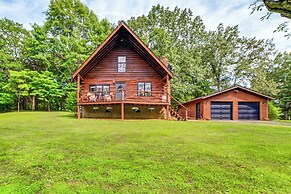 Lovely Gilbertsville Cabin w/ Patio, 4 Mi to Water