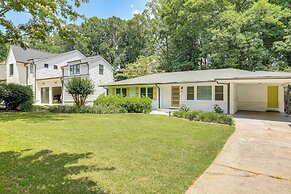 Chamblee Home w/ Fireplace Near Hospitals