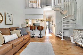 Lake Erie Getaway w/ Dock ~ 13 Mi to Port Clinton!