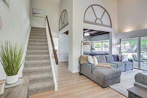 Pool & Jacuzzi: Spacious Home Near Laguna Beach!