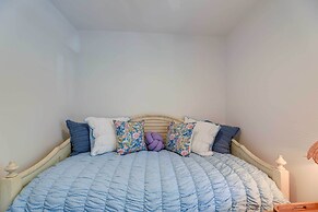 Waterfront Home w/ Screened Porch & Sunsets