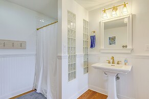 Waterfront Home w/ Screened Porch & Sunsets