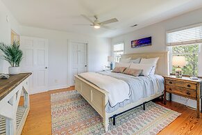 Waterfront Home w/ Screened Porch & Sunsets