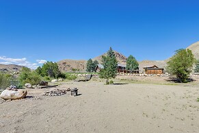 Remote Idaho Mountain Lodge w/ River Access!