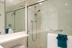 Maalaea Kai #410 2 Bedroom Condo by RedAwning