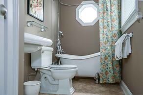 Island Getaway on Delavan Lake