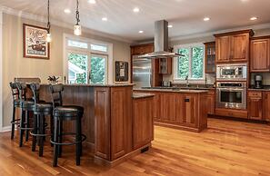 Island Getaway on Delavan Lake