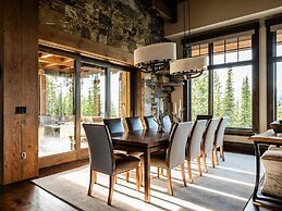 7 Renegade Rd 6 Bedroom Home by Moonlight Basin Lodging