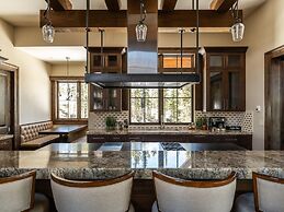 7 Renegade Rd 6 Bedroom Home by Moonlight Basin Lodging