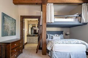 7 Renegade Rd 6 Bedroom Home by Moonlight Basin Lodging