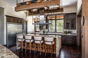 7 Renegade Rd 6 Bedroom Home by Moonlight Basin Lodging