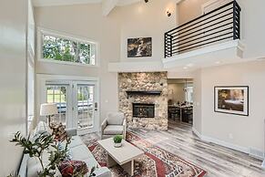 Chalet Central Park City! 3 Bedroom Home by RedAwning