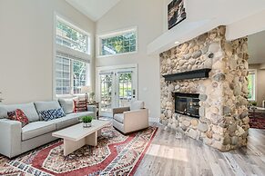 Chalet Central Park City! 3 Bedroom Home by RedAwning