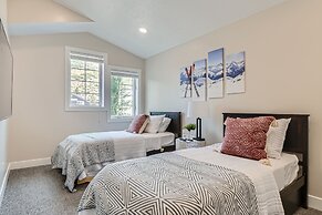 Chalet Central Park City! 3 Bedroom Home by RedAwning
