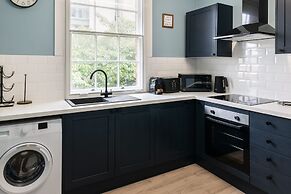 Host Stay The Quarter