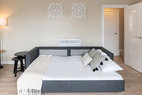 Host Stay The Quarter