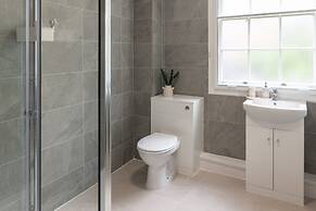 Host Stay The Quarter