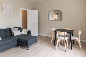 Host Stay The Quarter