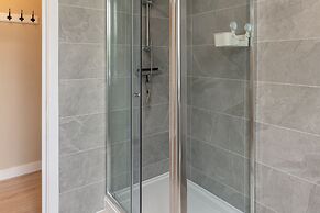 Host Stay The Quarter