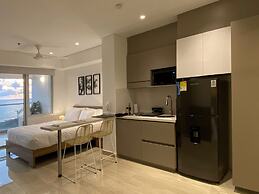 w Bright Loft w Ocean View in Crespo