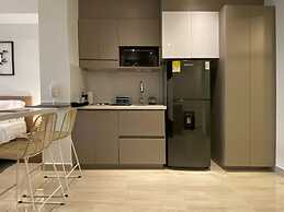 w Bright Loft w Ocean View in Crespo