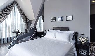 TTR Skypool View Hotel