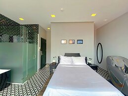 TTR Skypool View Hotel