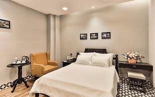 TTR Skypool View Hotel