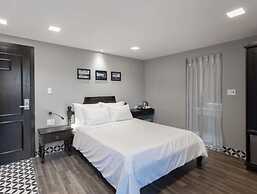 TTR Skypool View Hotel