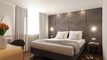 Home at Rome Luxury Navona Suites