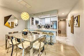 Art Deco Broadway Bedroom (with Shared Common Area)