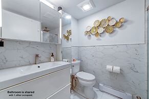 Art Deco Broadway Bedroom (with Shared Common Area)