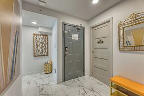 Art Deco Broadway Bedroom (with Shared Common Area)