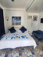 LA GRANDE SHORES Beach Resort