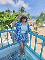 LA GRANDE SHORES Beach Resort