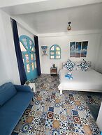 LA GRANDE SHORES Beach Resort