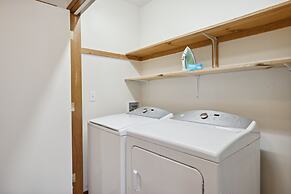 The Aerie 3 Bedroom Cabin by RedAwning