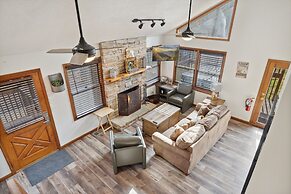 The Aerie 3 Bedroom Cabin by RedAwning