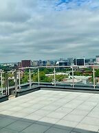 2 Ensuite Central Access- Cityview & Parking