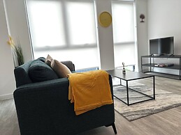 2 Ensuite Central Access- Cityview & Parking